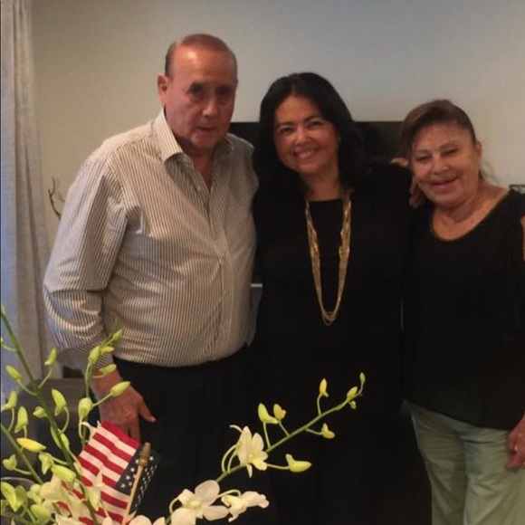 Meet your Posher, Patricia - Picture 2 of 2